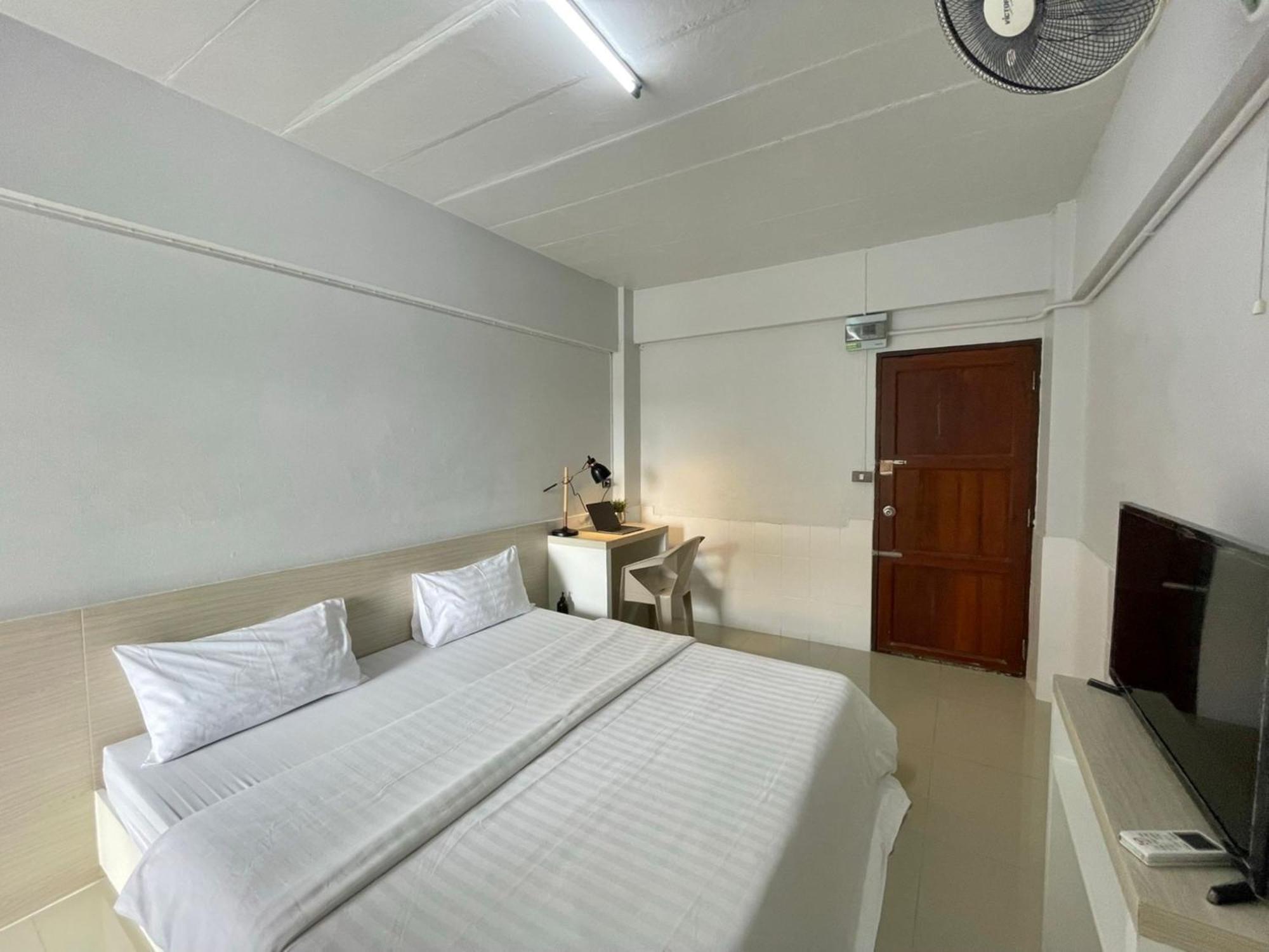 Ze Residence Ram Intra Bangkok Exterior foto
